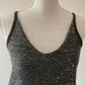 Topshow women’s skinny strap stretch top, sequin front overlay V neck size M